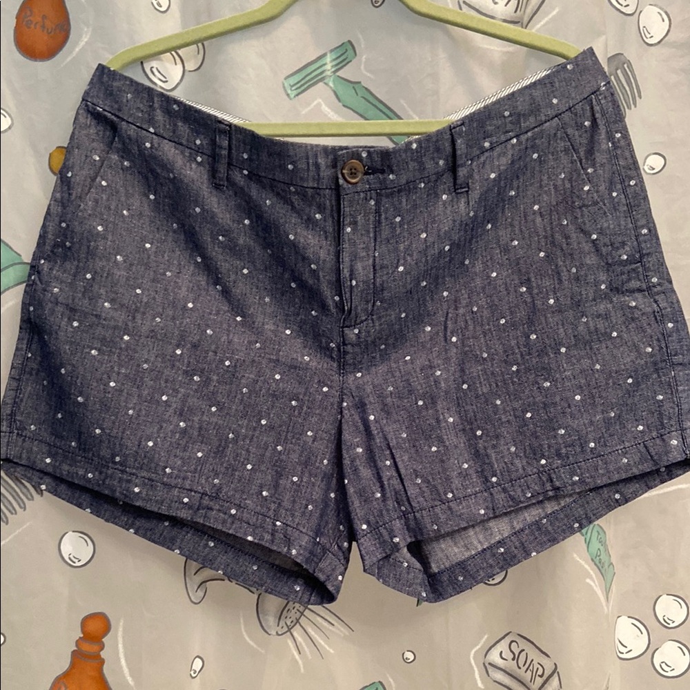 Old Navy Women's Blue Denim Polka Dot Shorts.